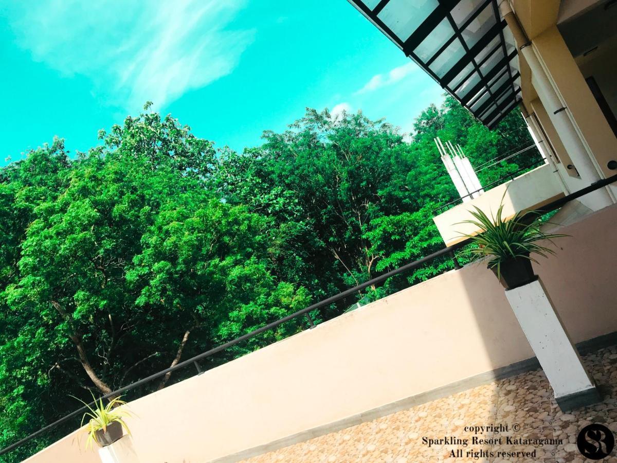 Sparkling Resort Катарагама Экстерьер фото