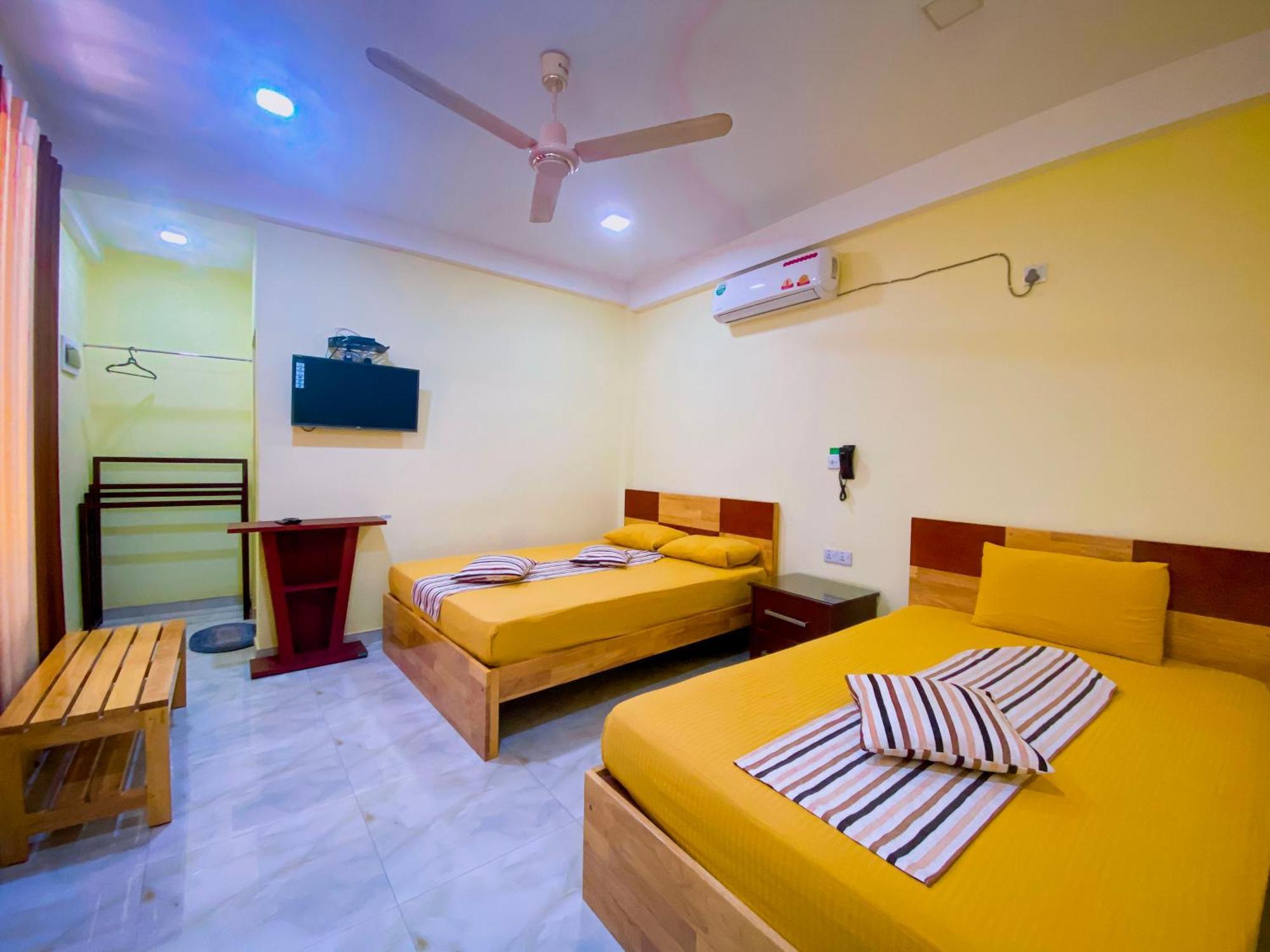 Sparkling Resort Катарагама Экстерьер фото